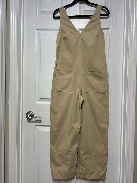 Kit and Ace Other - Kit and Ace Beige/TanUtility Womens Overalls